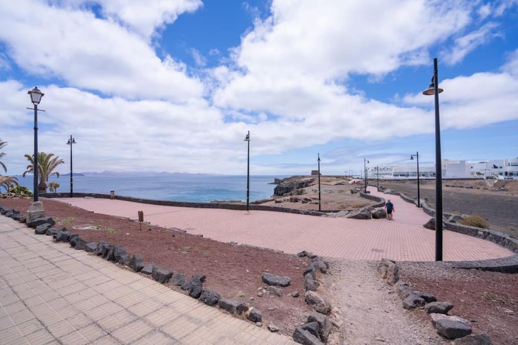 Beautiful Home In Lanzarote 5 Mins From Marina Playa Blanca  Exterior foto