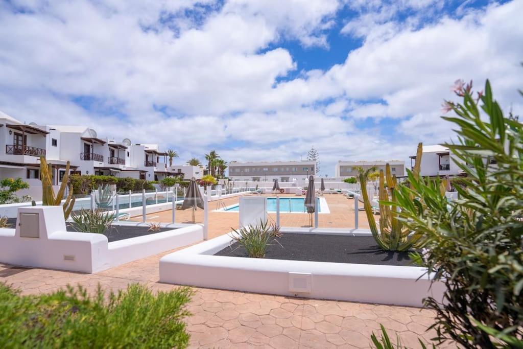 Beautiful Home In Lanzarote 5 Mins From Marina Playa Blanca  Exterior foto