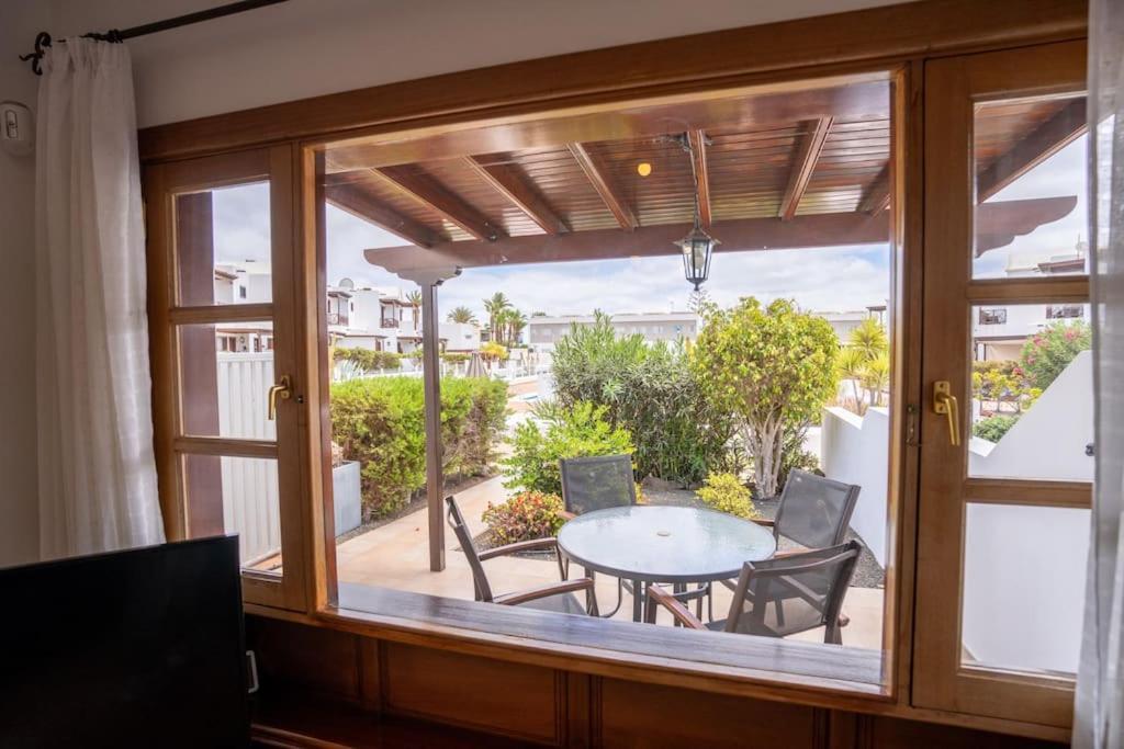 Beautiful Home In Lanzarote 5 Mins From Marina Playa Blanca  Exterior foto