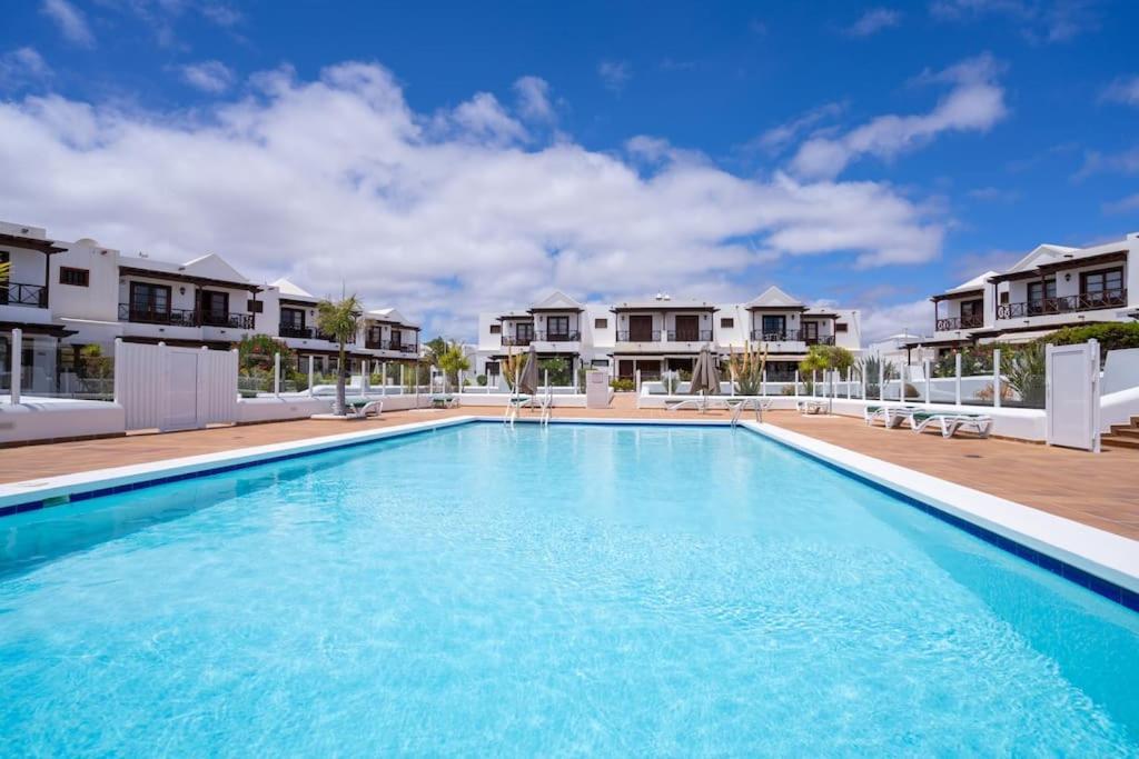 Beautiful Home In Lanzarote 5 Mins From Marina Playa Blanca  Exterior foto